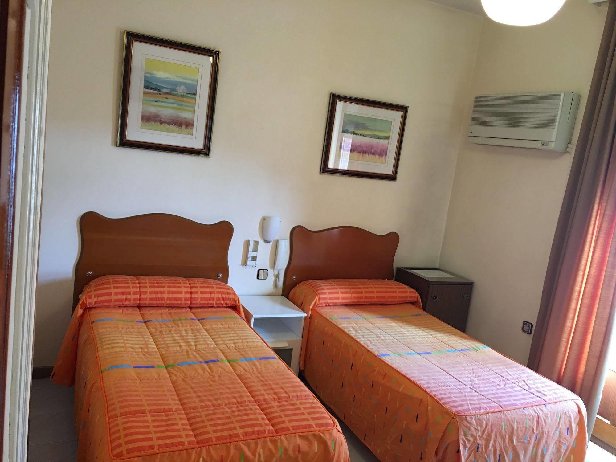 Hostal Cervantes 발데모로 외부 사진