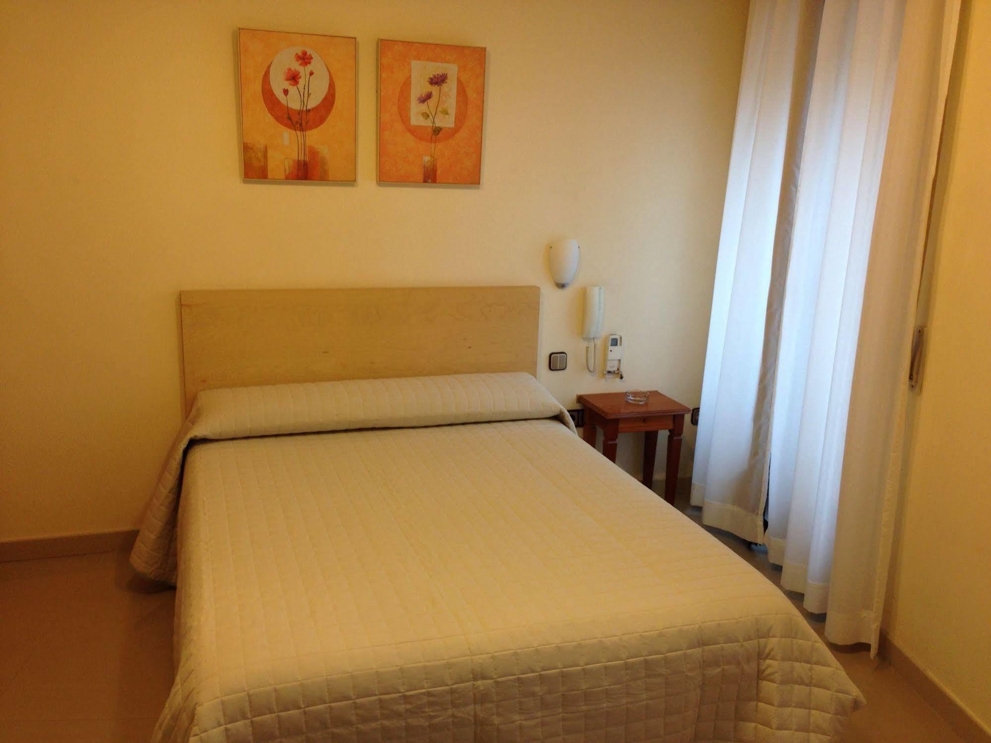 Hostal Cervantes 발데모로 외부 사진